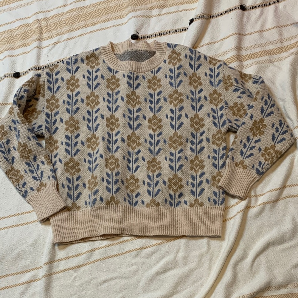 Winter Bloom Knit Crewneck Sweater Size Medium